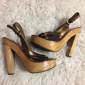 MICHAEL Michael Kors wood metallic platform heels